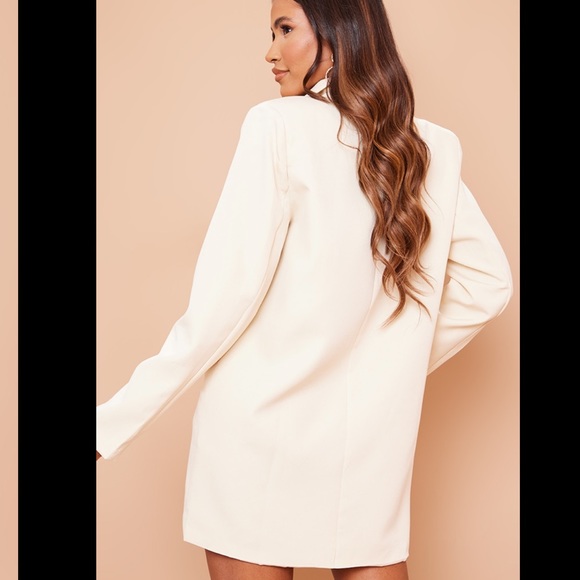 Oversized Blazer - Picture 2 of 3